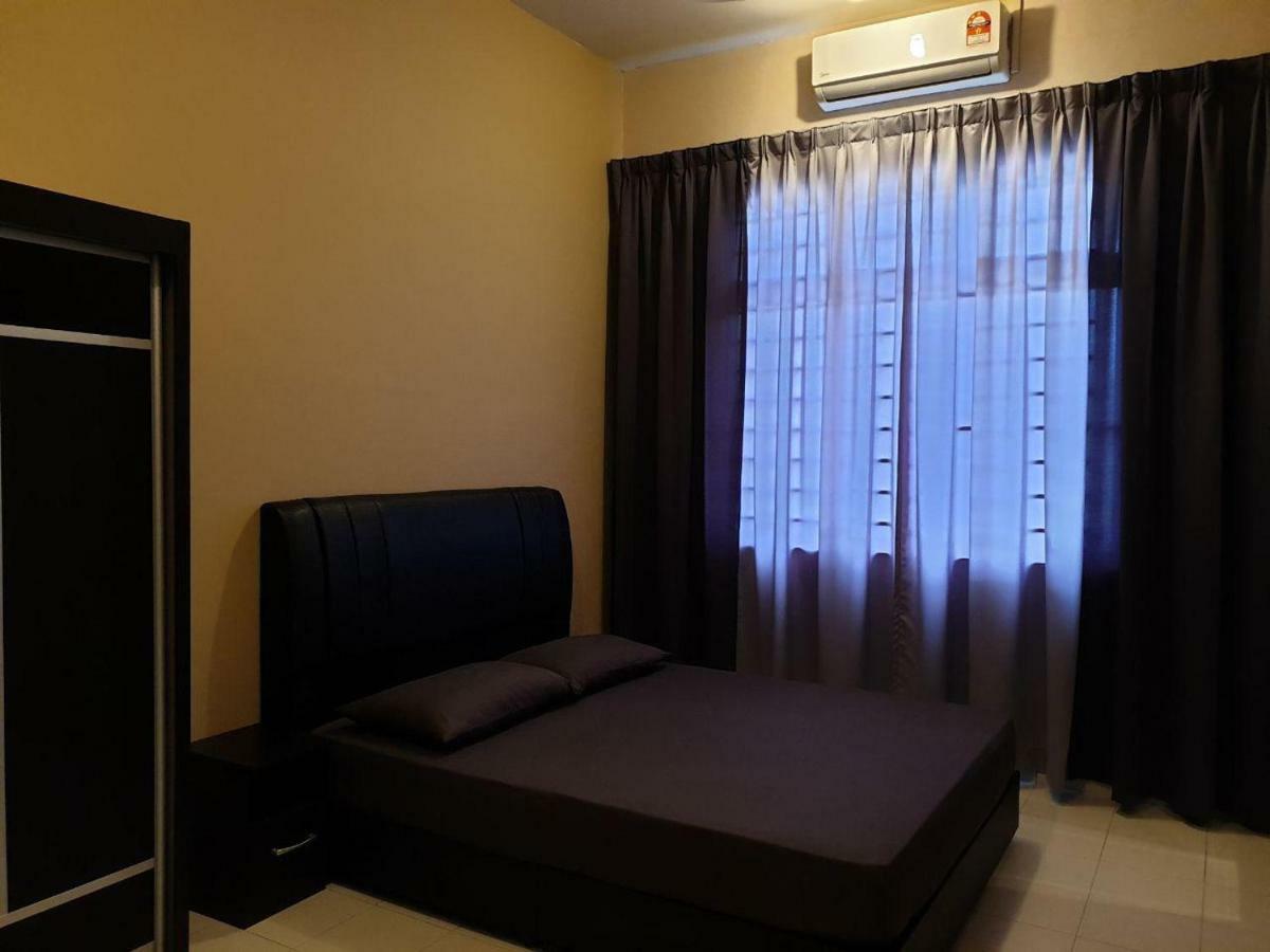 Lindanazri Homestay Mitc Melaka Malacca Exterior foto